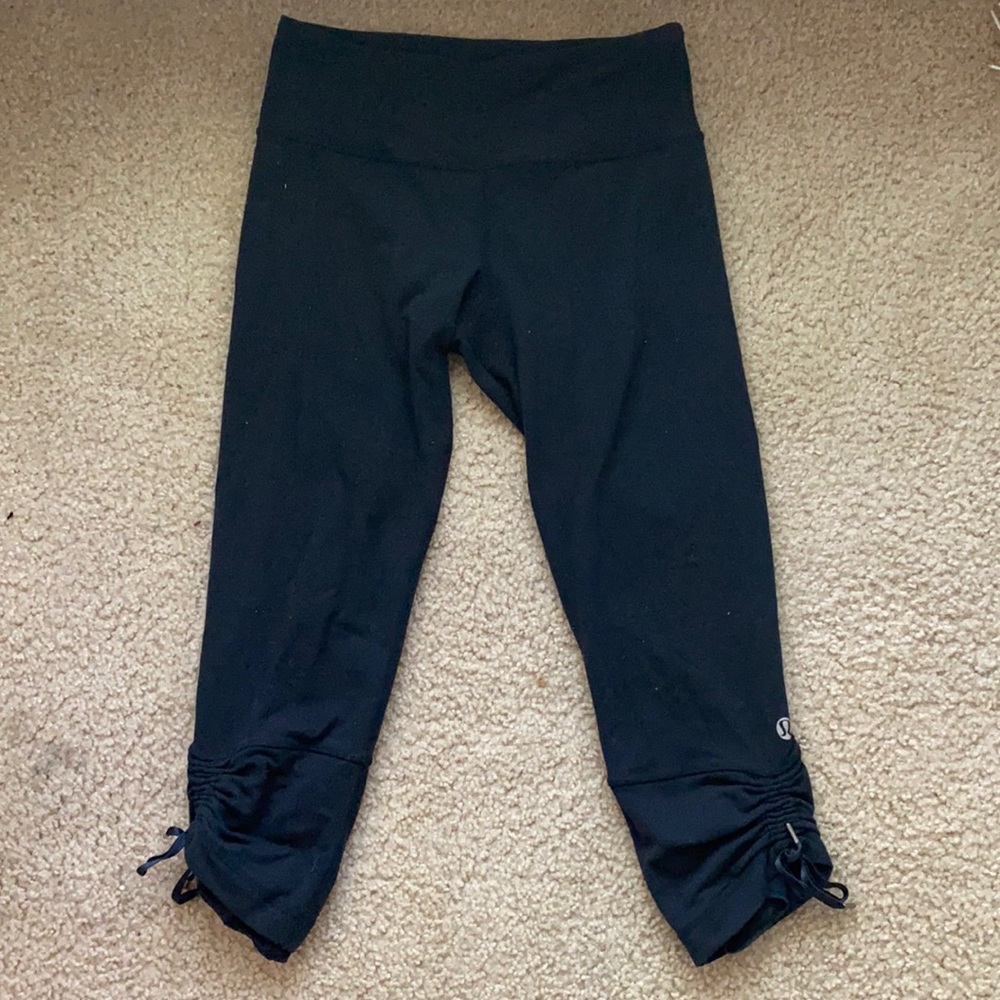 Lululemon low waisted quarter leggings
